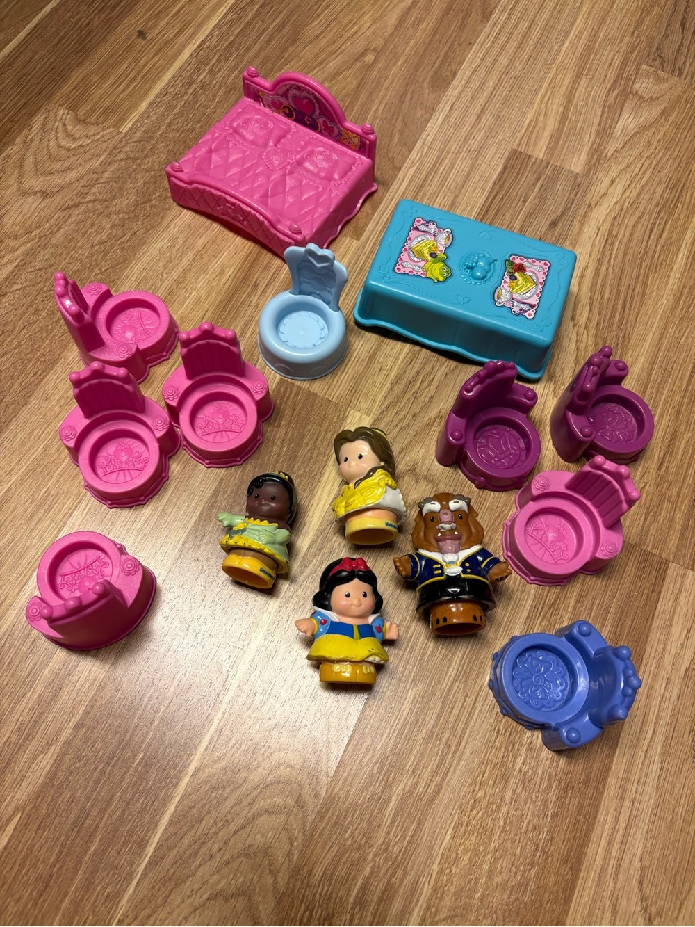 Fisher-Price little people princess furniture and figures